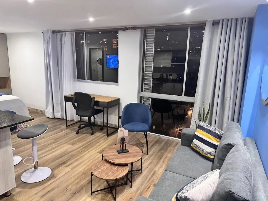 Apto Con Estilo & Moderno Poblado Medellín Colombia